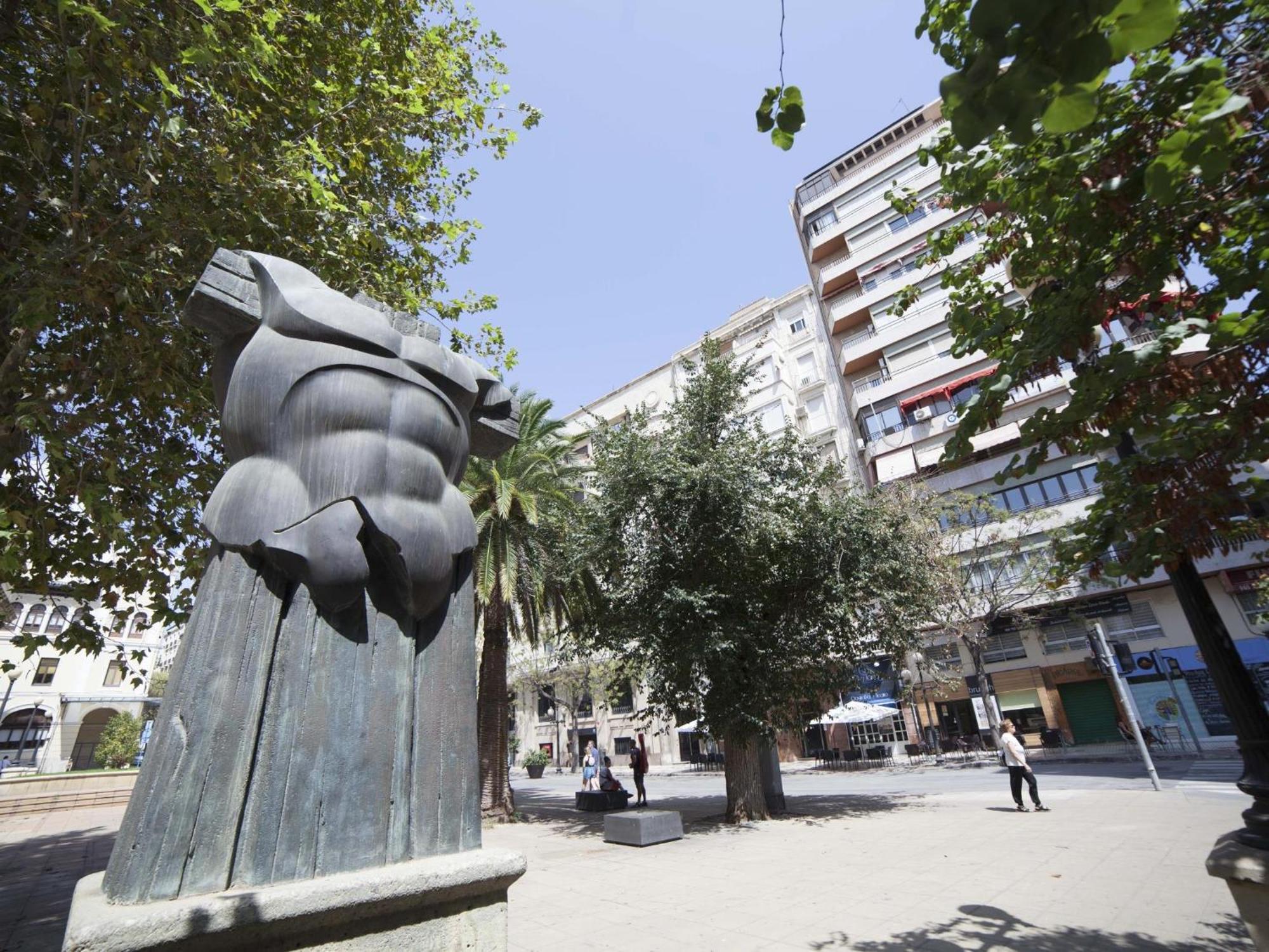 Teatro ~ Alicante Buitenkant foto